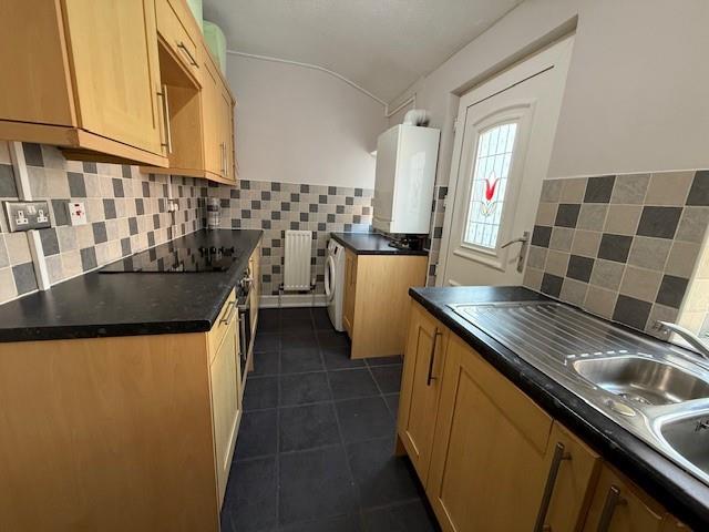 24, Lister Avenue, Ryton photo 5