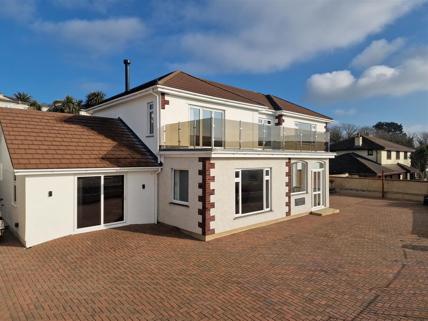 3 bedroom detached house for sale 0