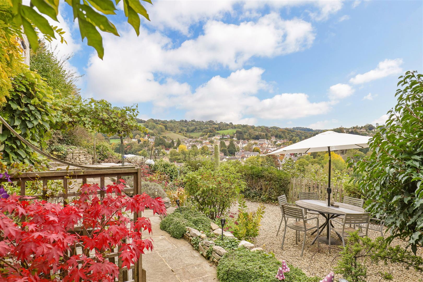 5 bedroom detached house for sale 0