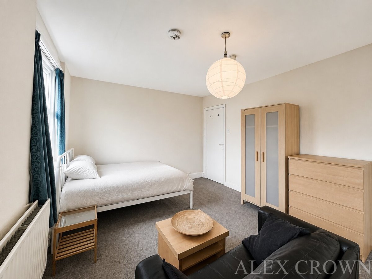 05R, Holloway Road, Archway photo 4