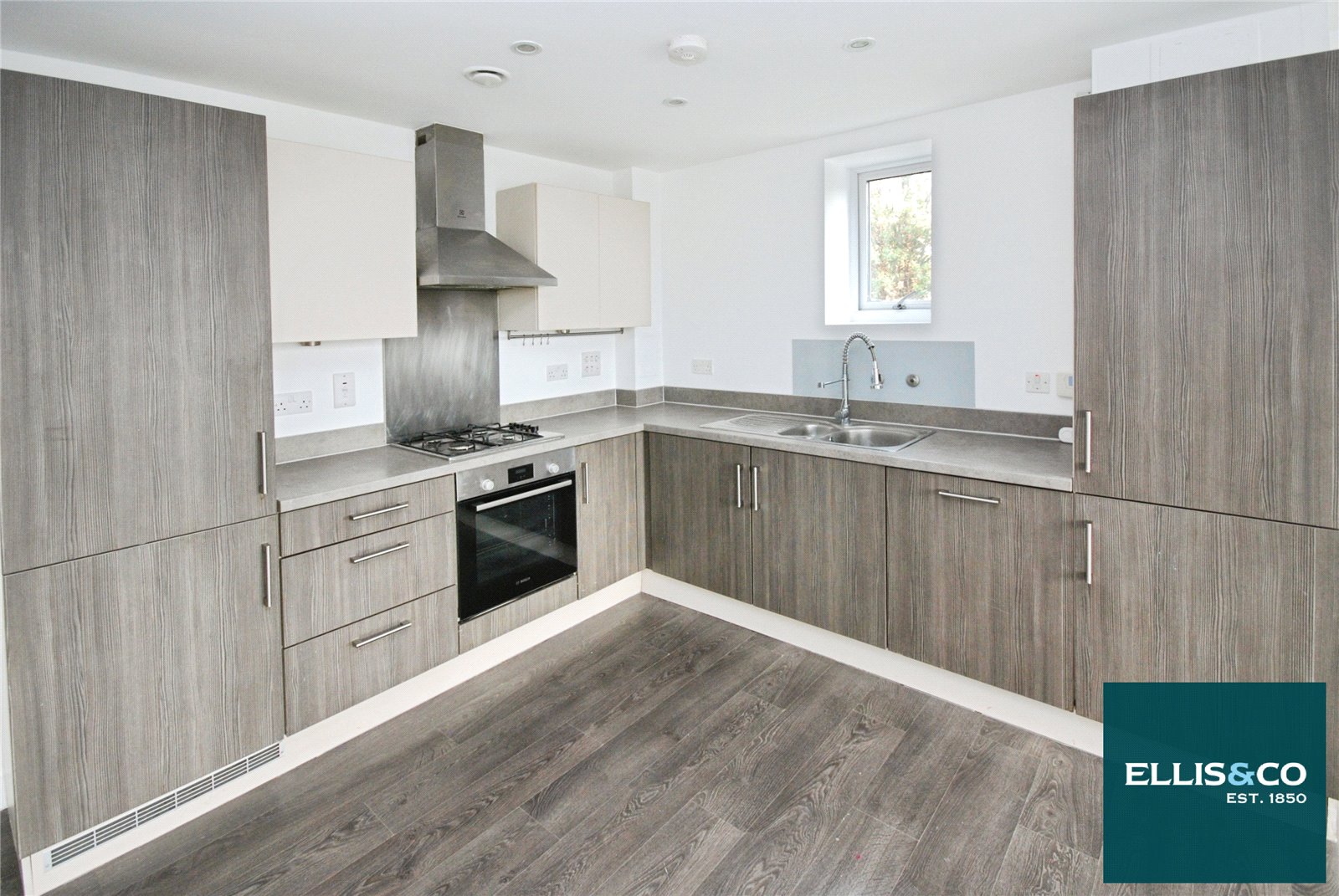 Flat 24,, Baldwin Court, Golders Green photo 2