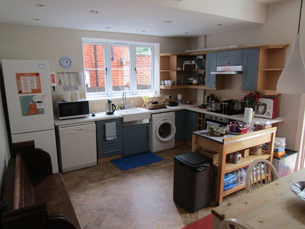 47, Highfield Crescent, Southampton photo 4