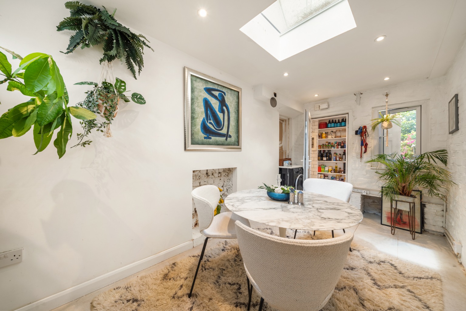 2 bedroom flat for sale 0