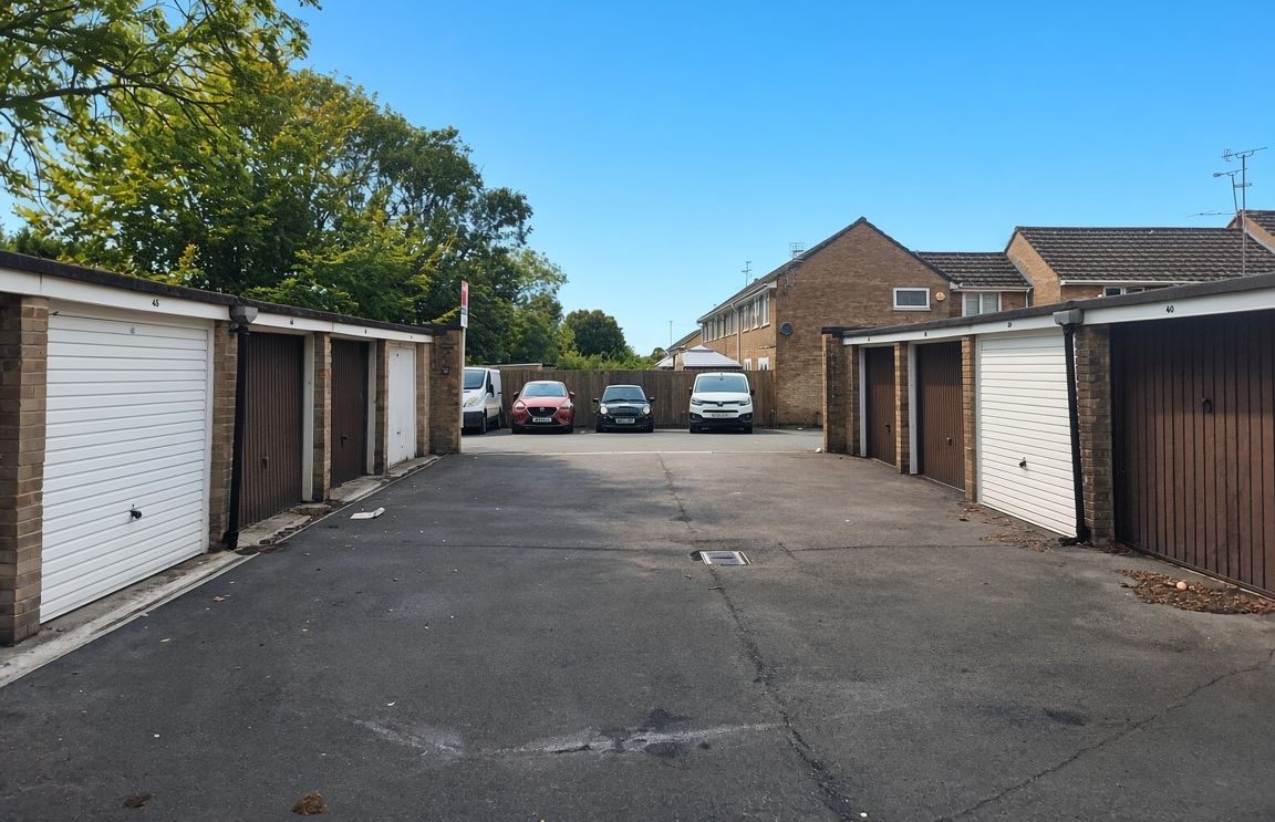 Garages G44, G45, G47 & G48 at, Hobbs Square, Andover photo 5