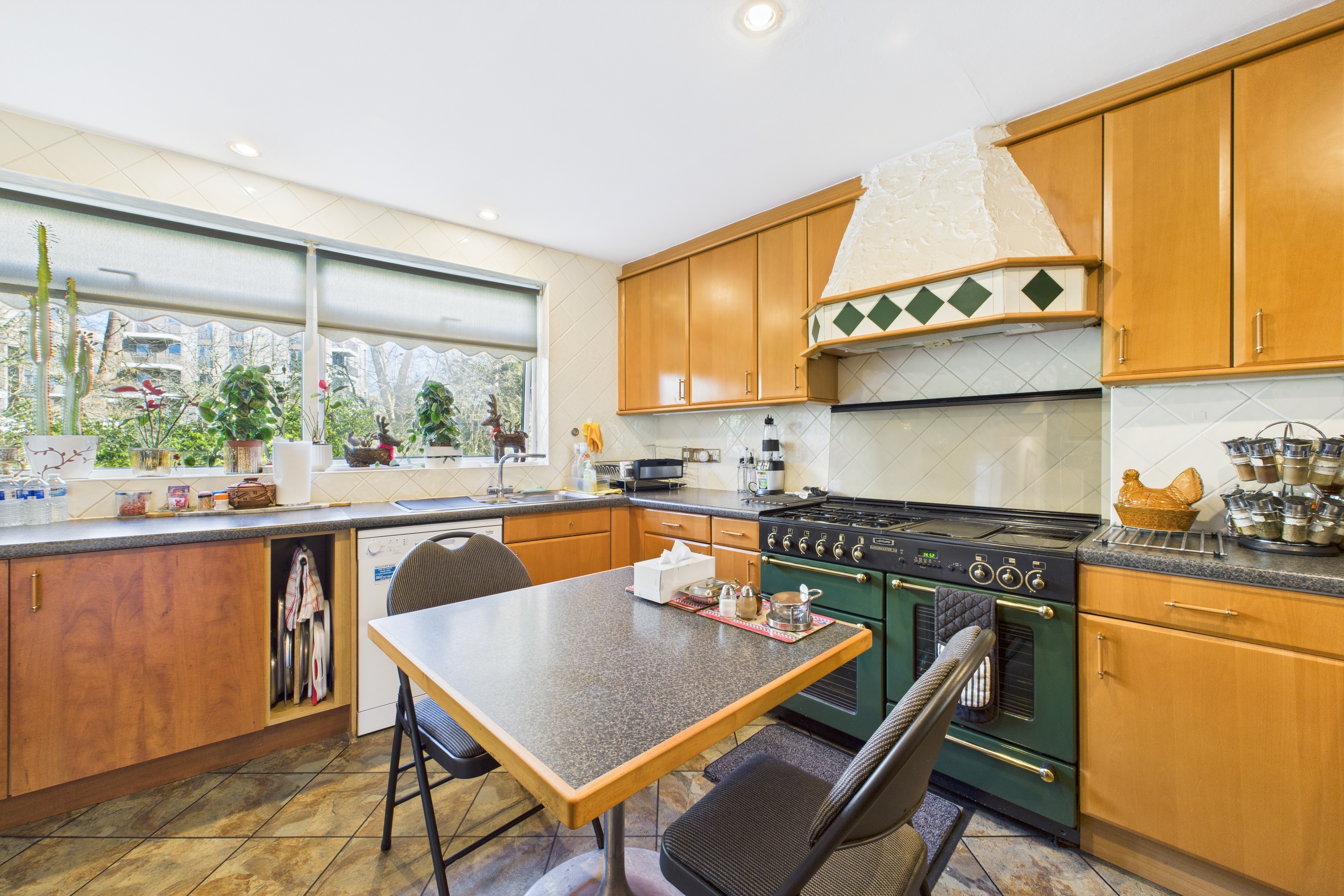 4 bedroom terraced house for sale 0