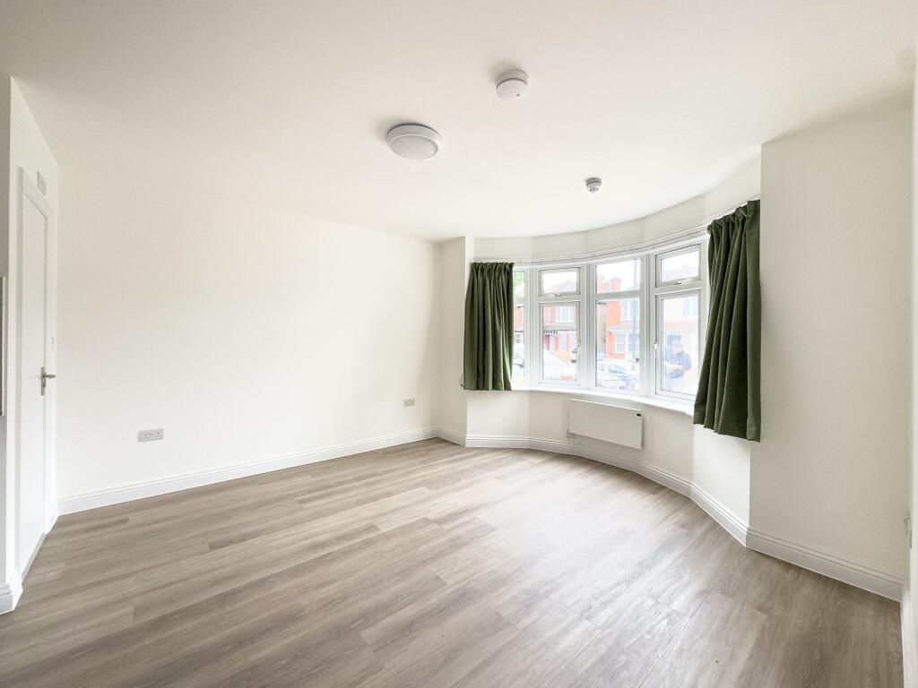 Stag Lane, Edgware photo 5
