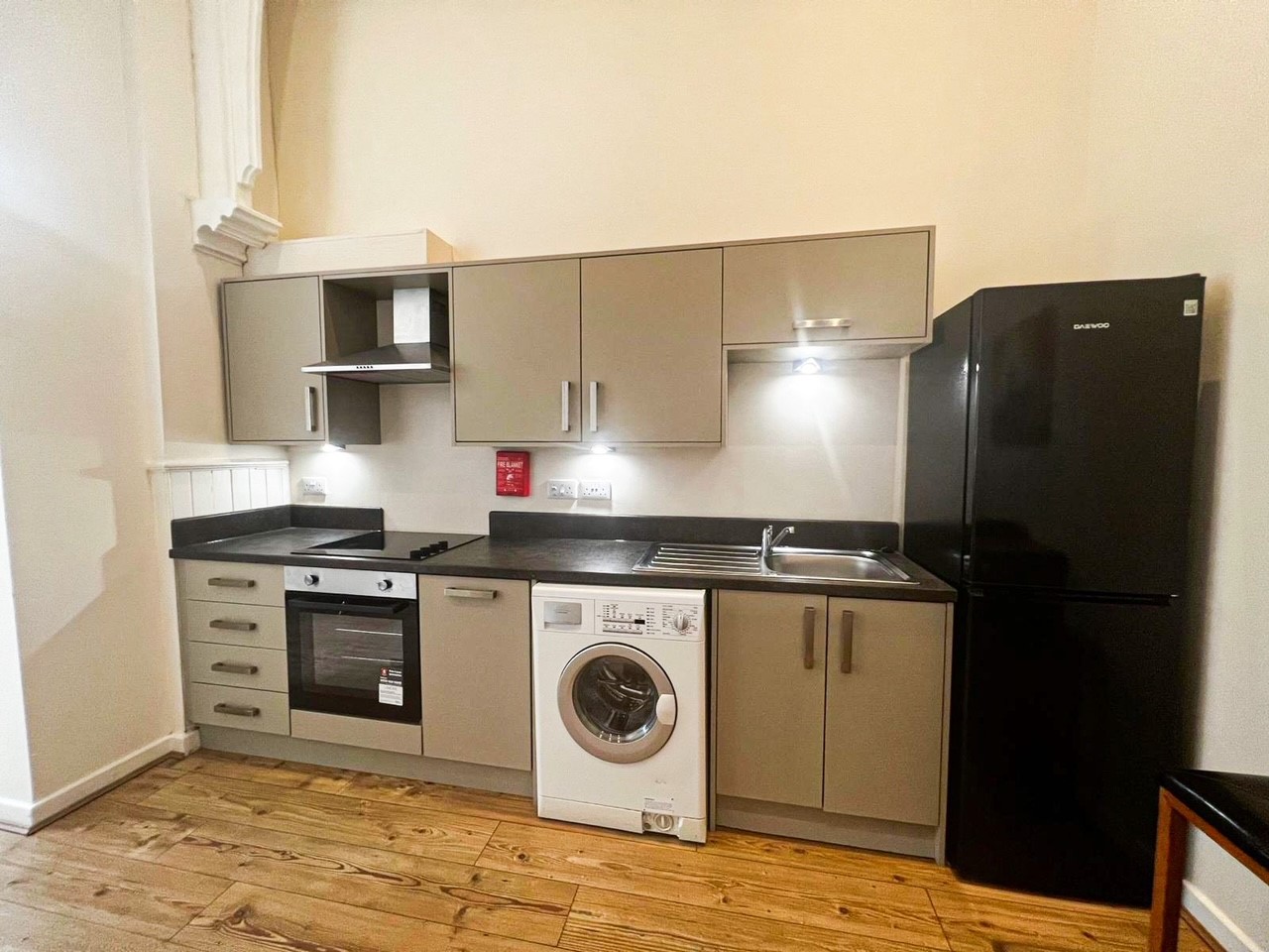 Flat 4, James Reckitt Library, 86, Holderness Road, HULL photo 2
