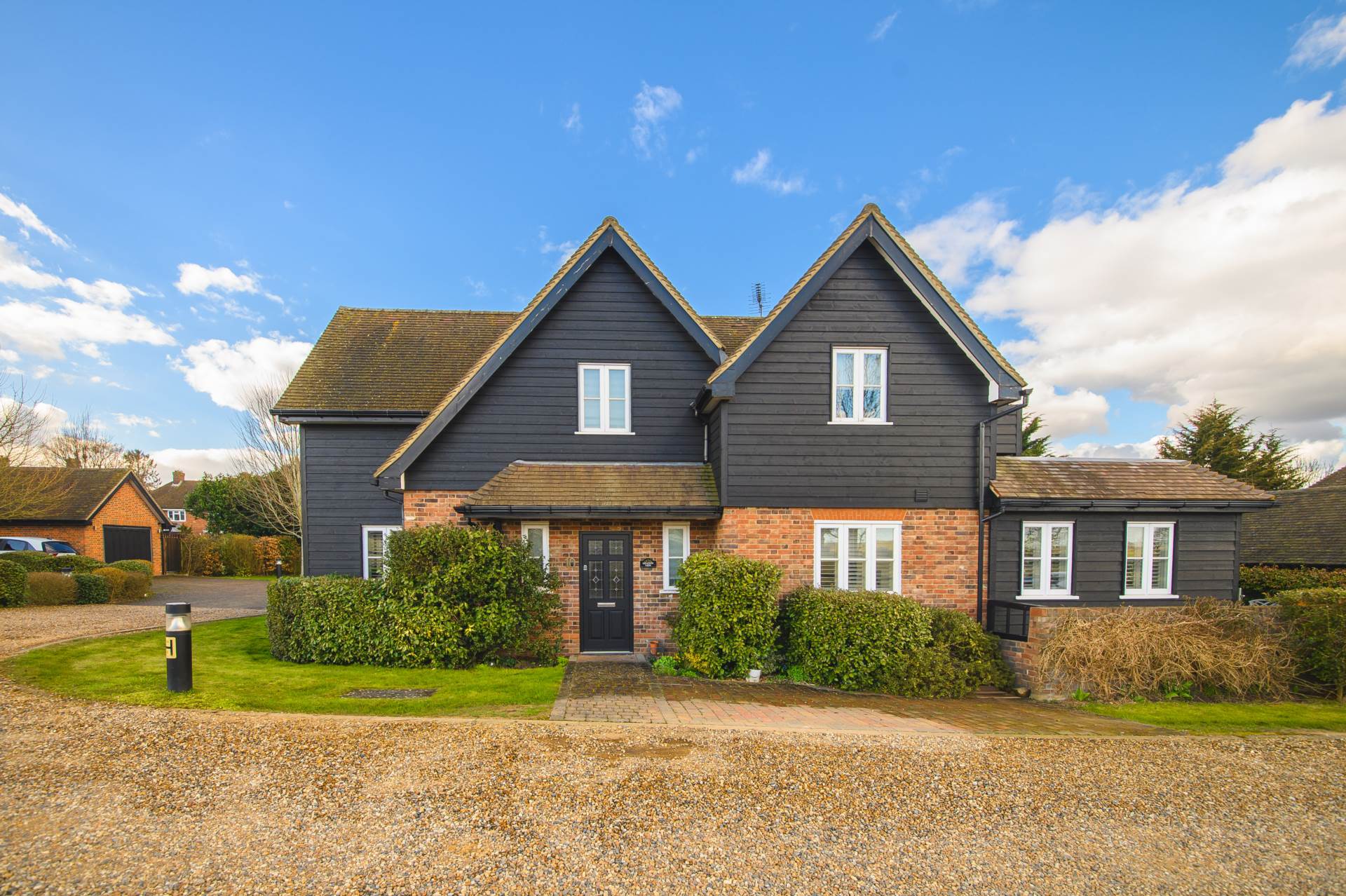 3 bedroom link-detached house for sale 0