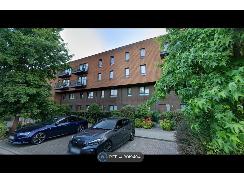 Meadowside, London photo 3