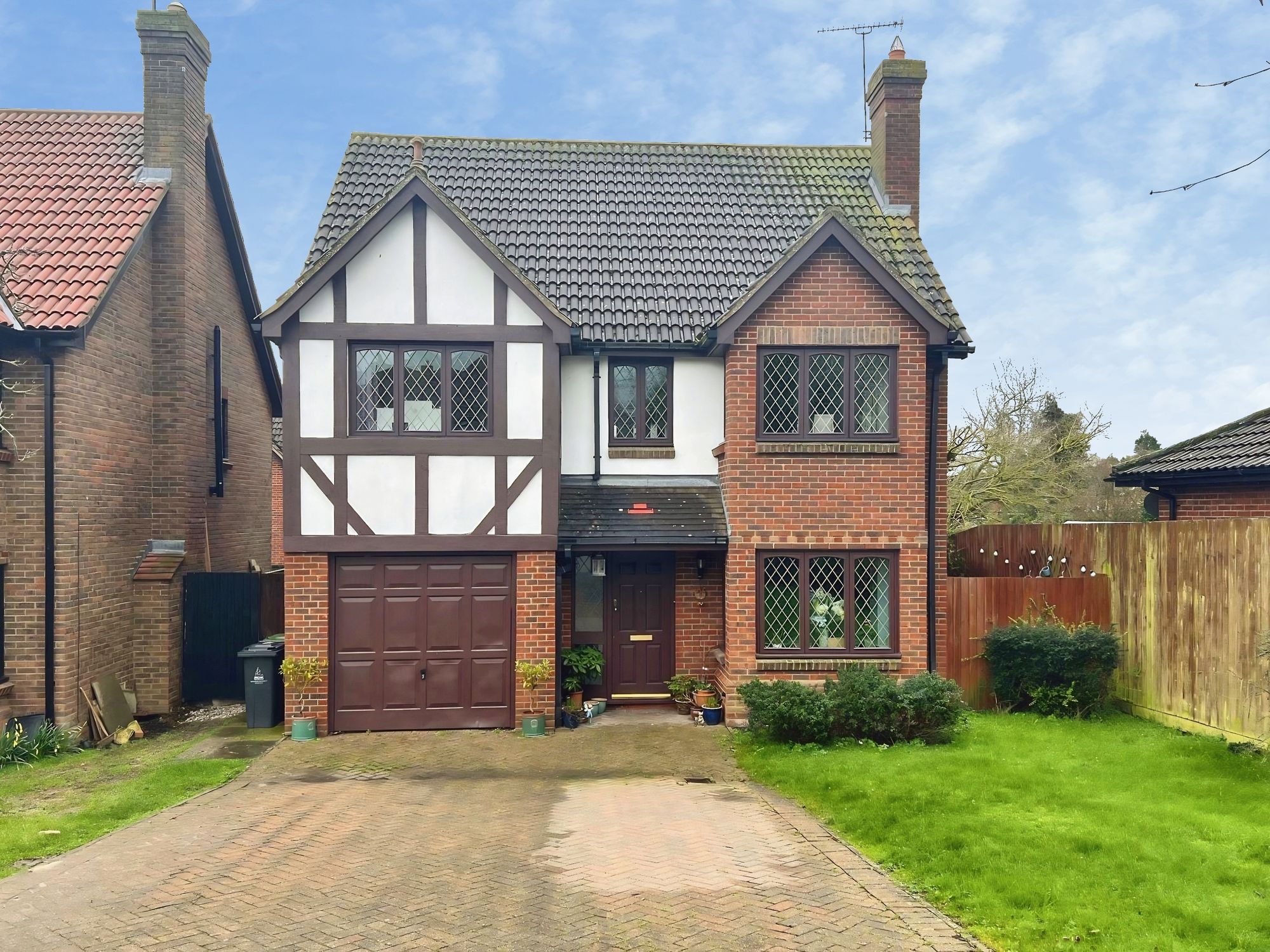 8 Victoria Road, Chelmsford photo 3