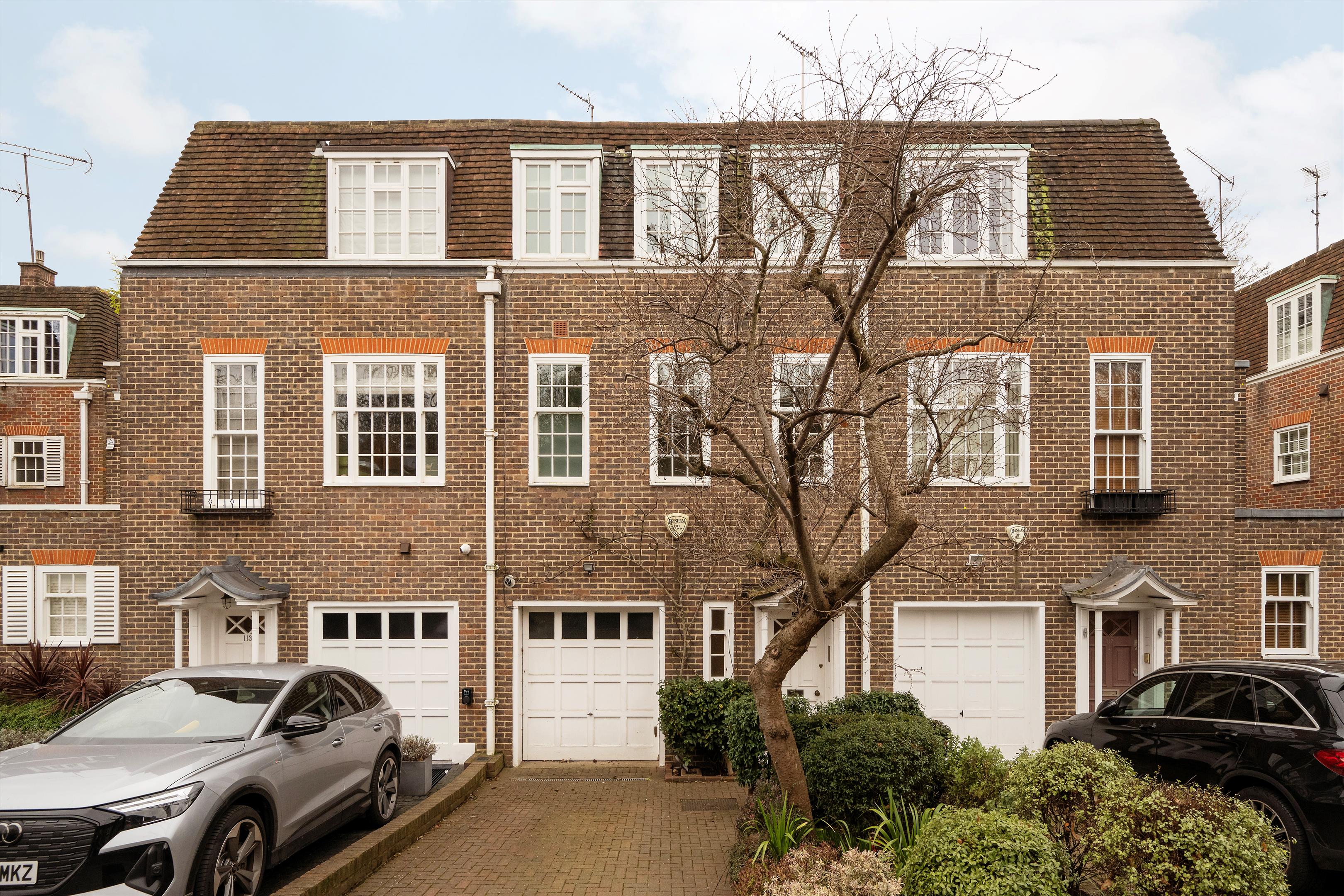 4 bedroom terraced house for sale 0