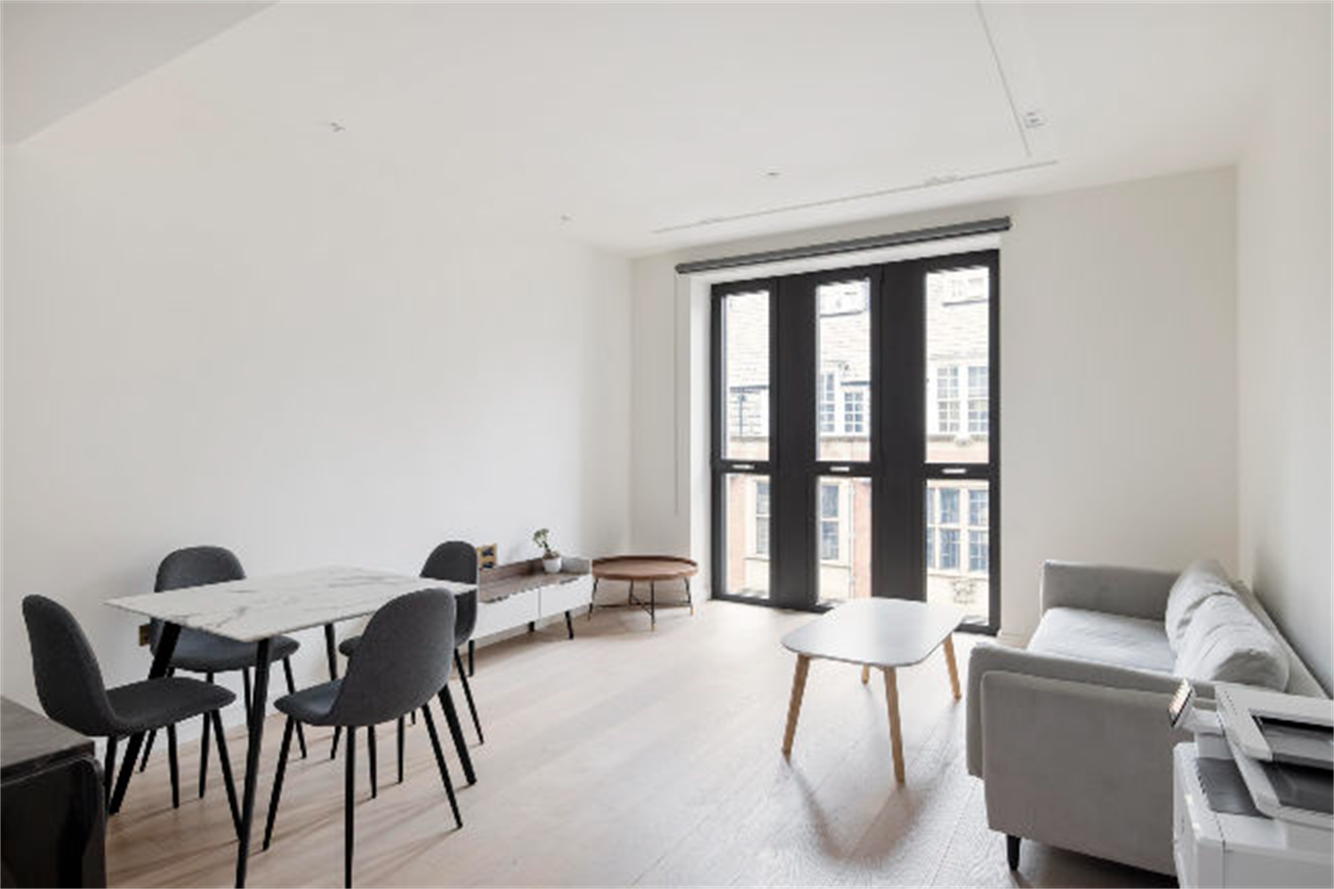 2 bedroom flat for sale 0