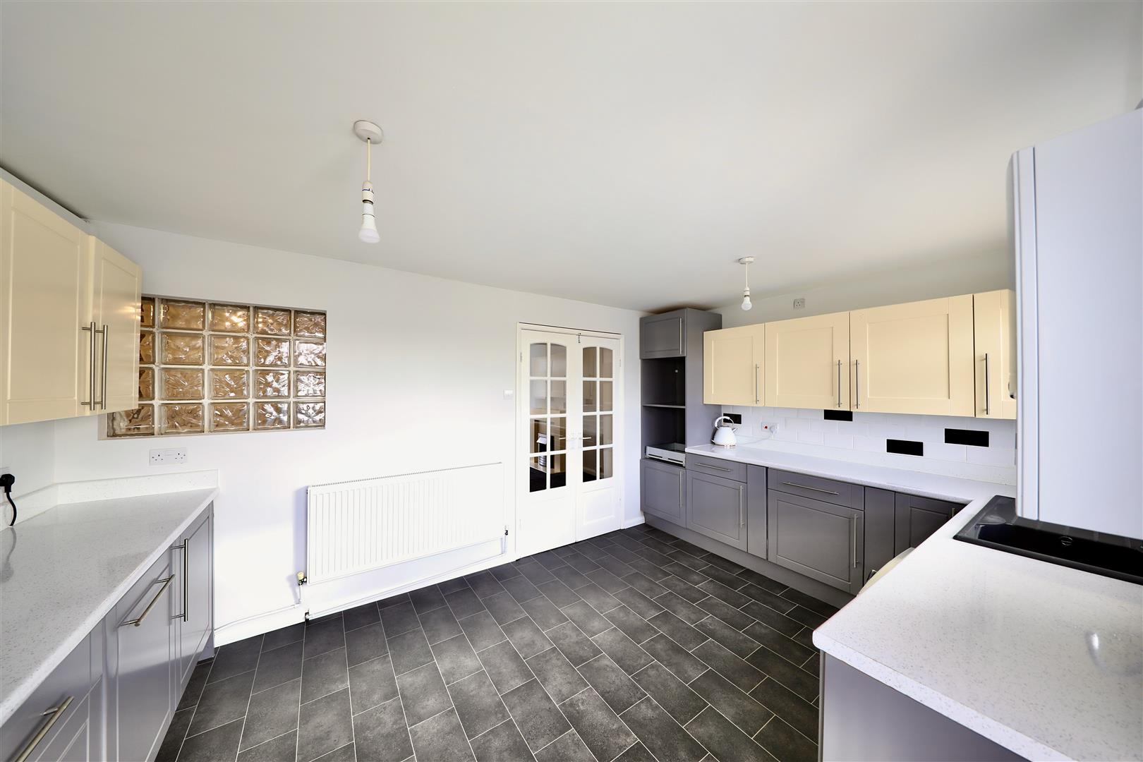 Photos of Cranbrook Avenue, Hull HU6 66686867 PrimeLocation