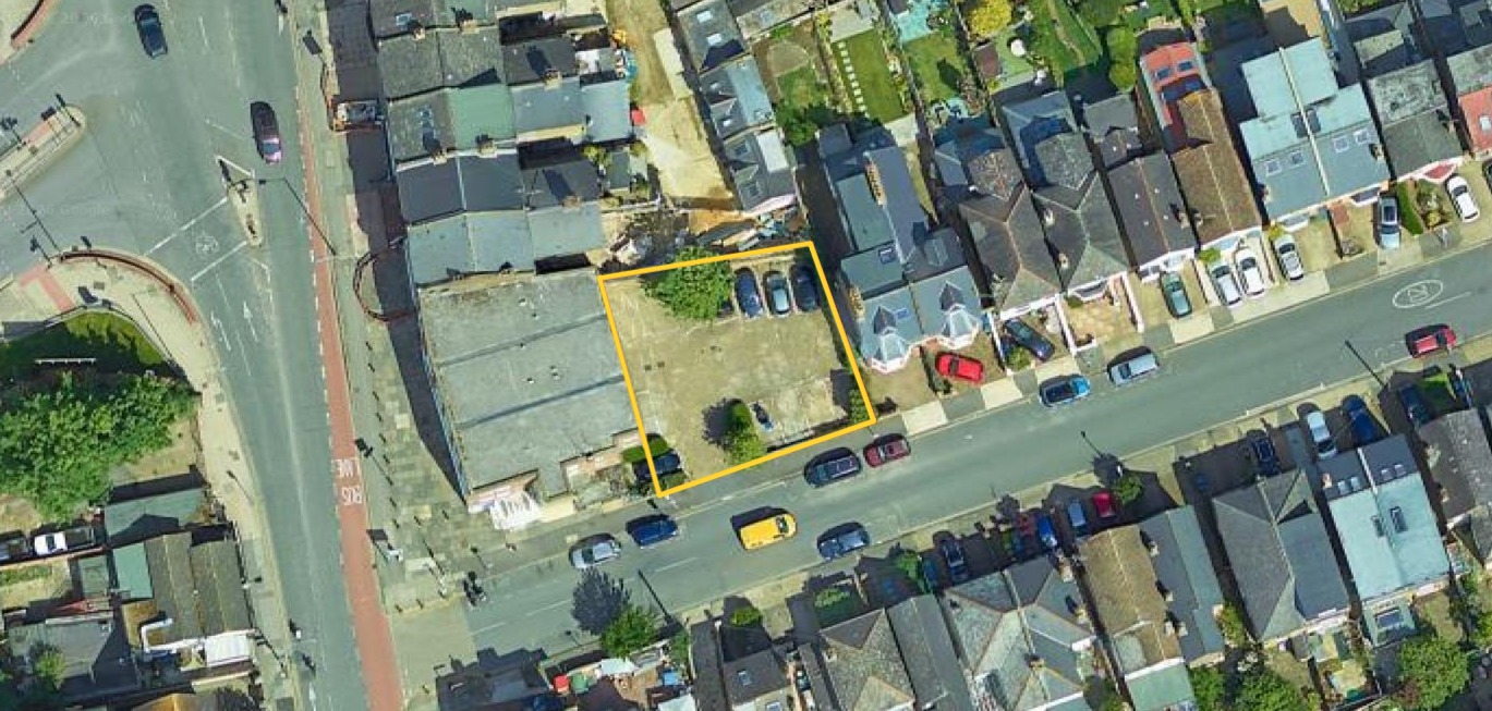 Land r/o 72a Richmond Road, Kingston Upon Thames, Surrey photo 2