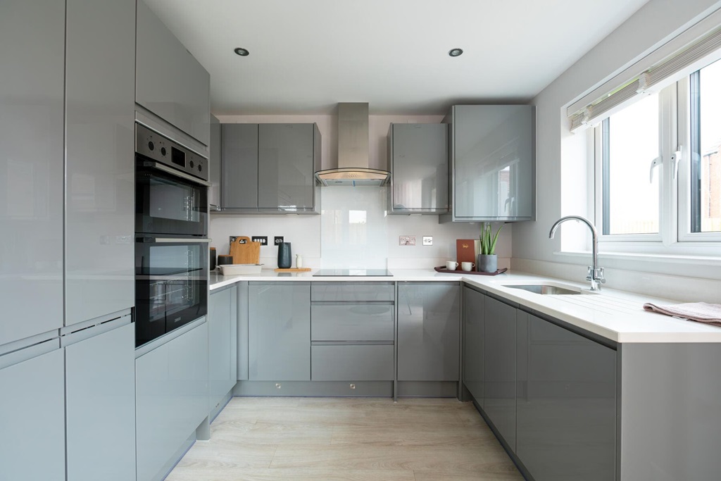 Property 2 of 12. 3-Sided Kitchen With Ample Worktop And Storage Space