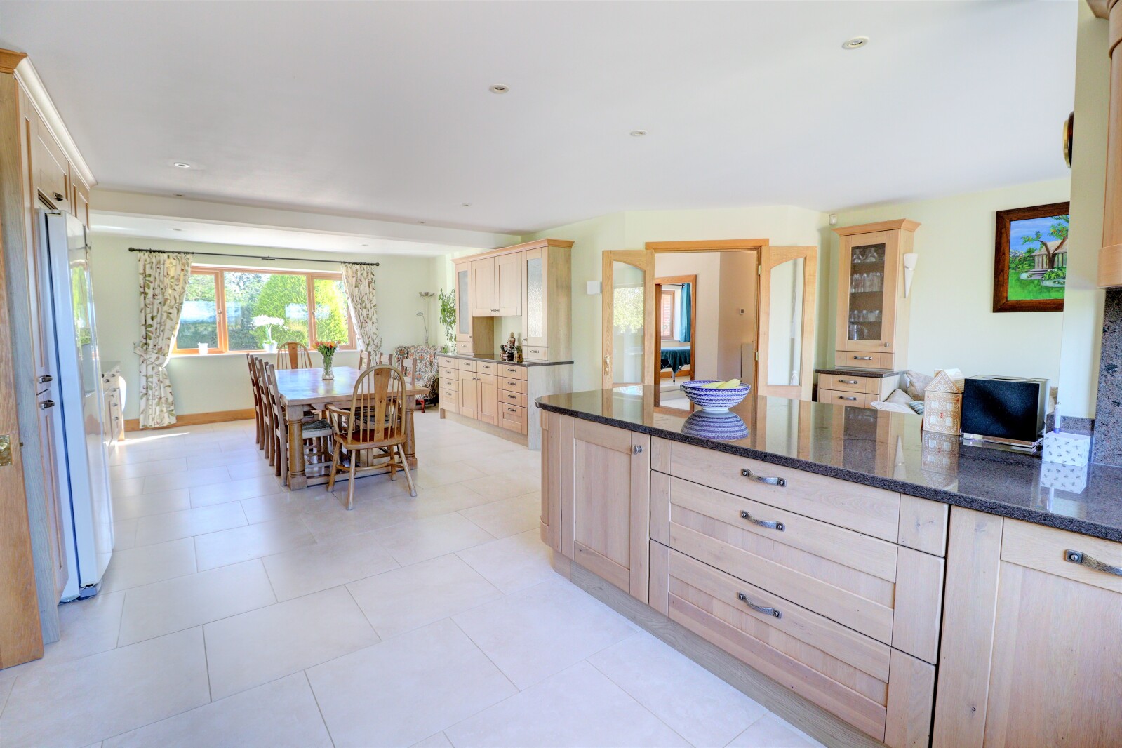 5 bedroom detached house for sale 0