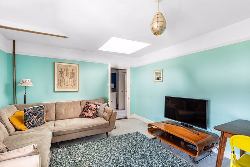 2-bed flat on Flat 3, 40 Broxholm Road, London, £425,000
