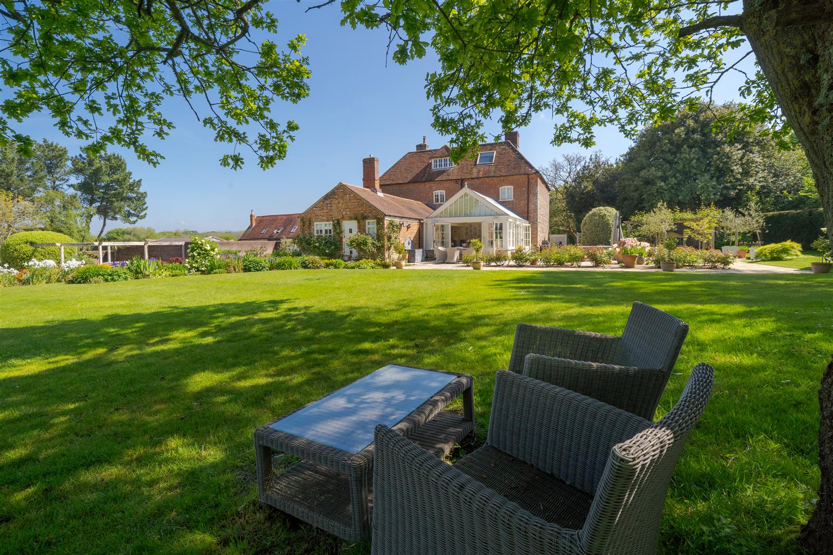 Watchingwell Manor, Yarmouth Road, Calbourne, Newport, PO30 4HZ - listing photo