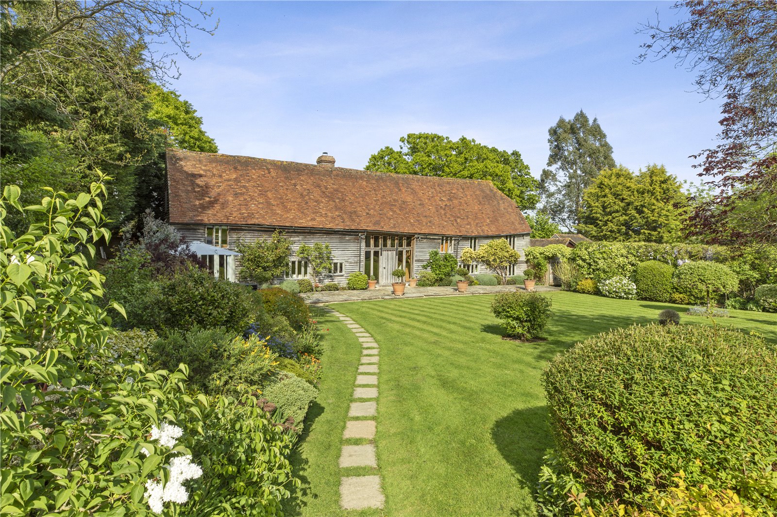 4 bedroom detached house for sale in Billingshurst