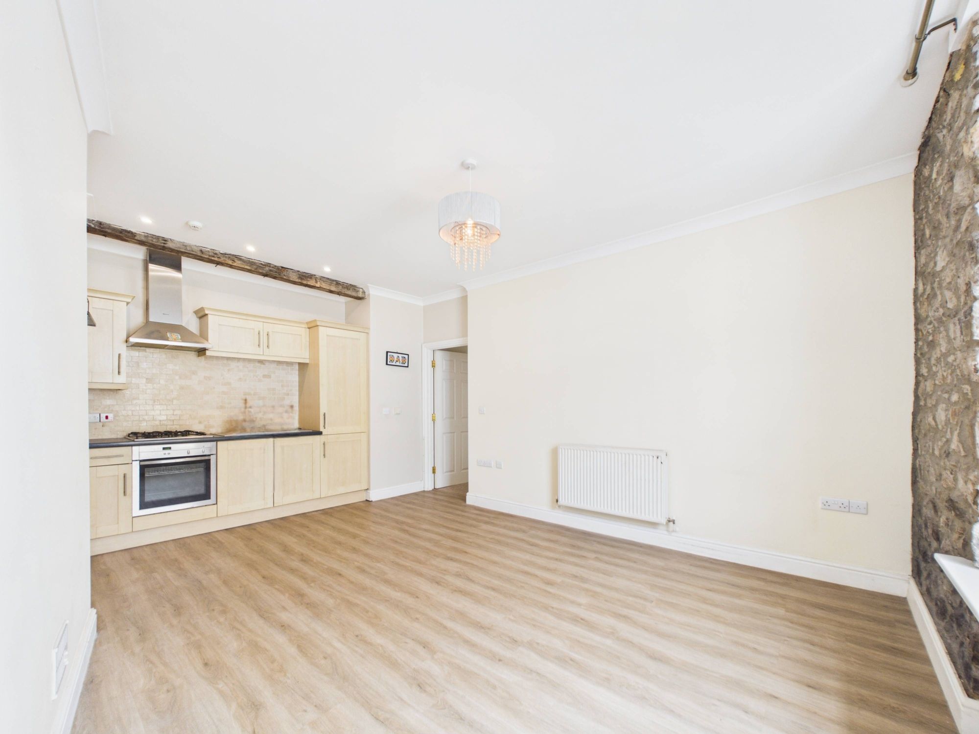 Flat 3, Kensington House Castle Lake, Haverfordwest photo 2