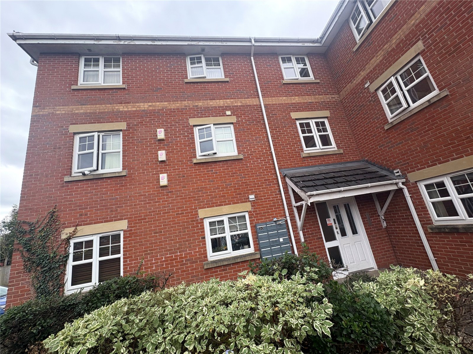 2-bed flat on 12, The Fieldings, Preston, £82,000