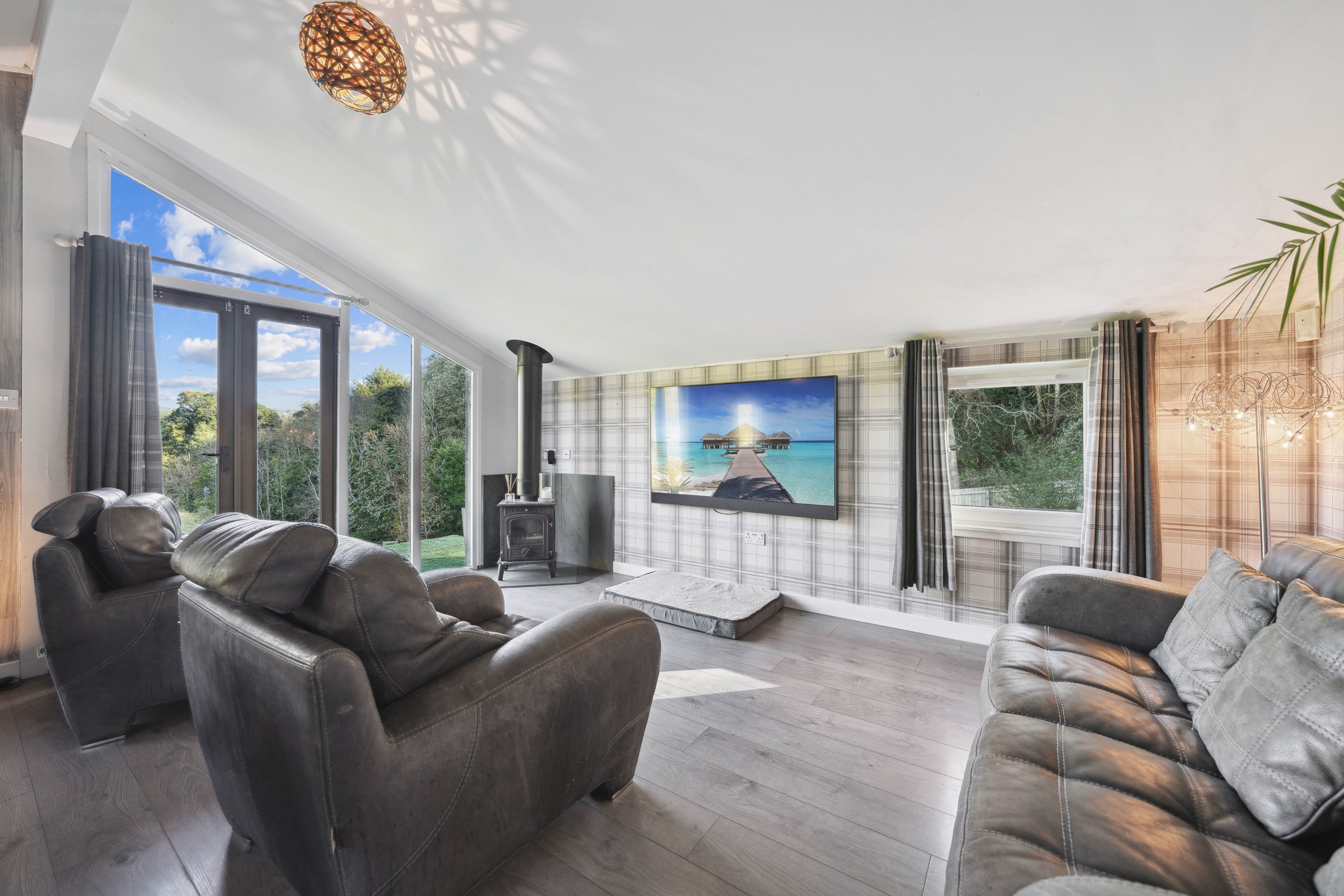 Photos of Broomknowe, Blair Road, Crossford, Carluke ML8 65852418