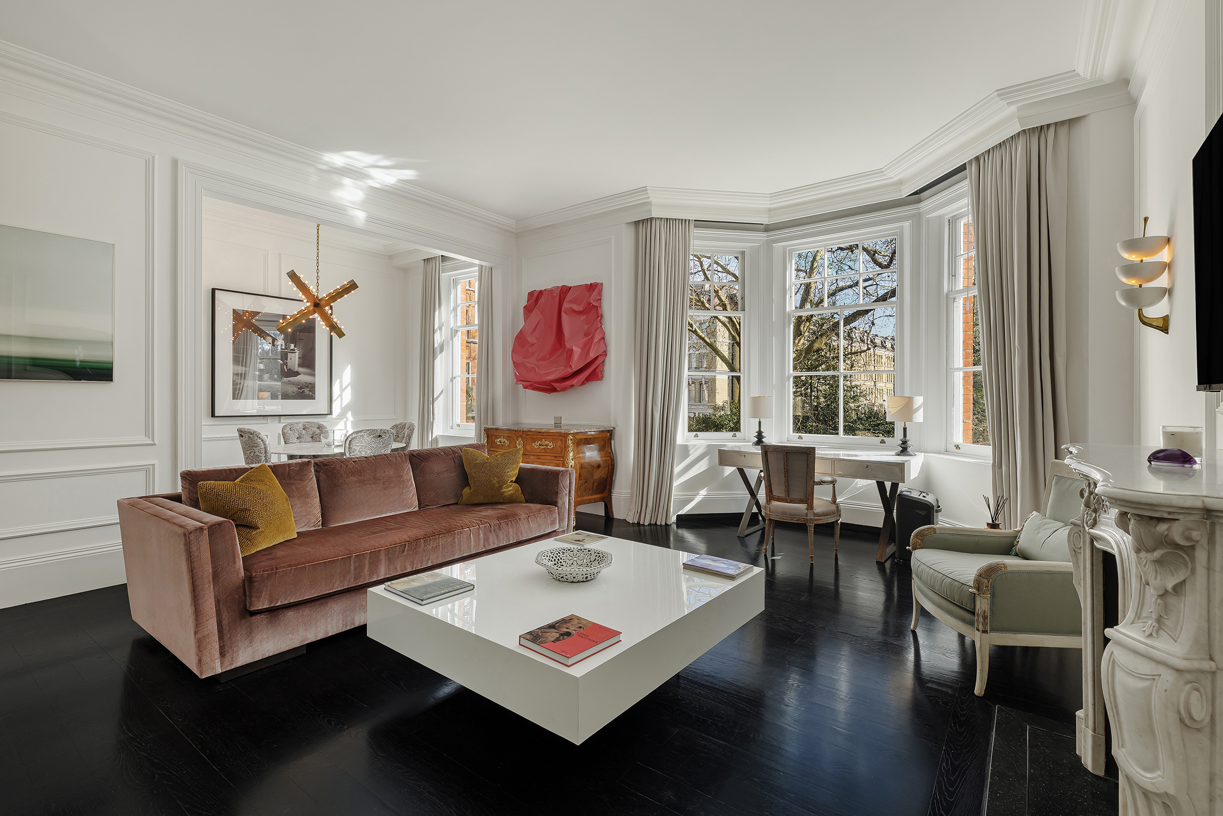 6 bedroom detached house for sale in Swindon