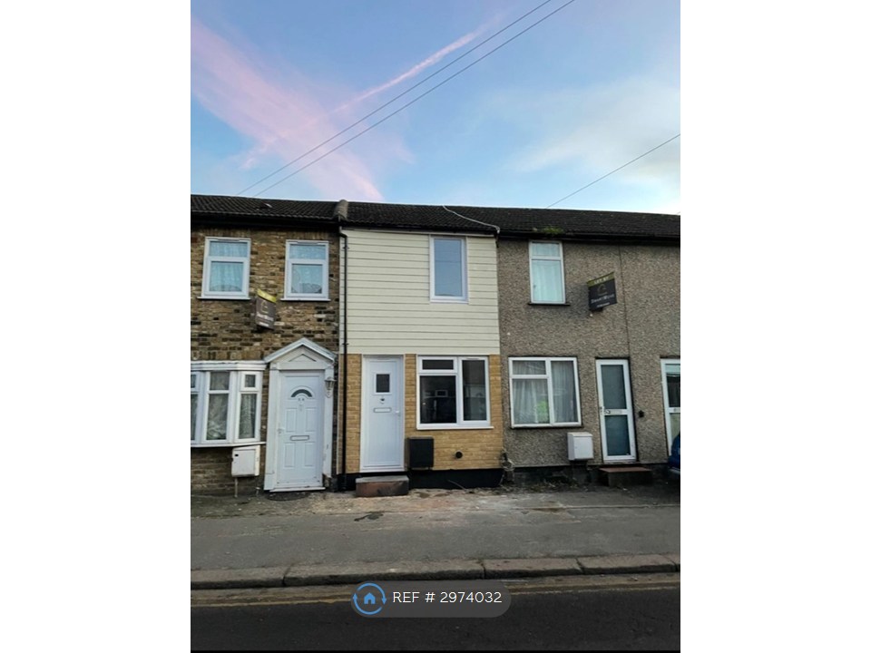 Upminster Road South, Rainham photo 4
