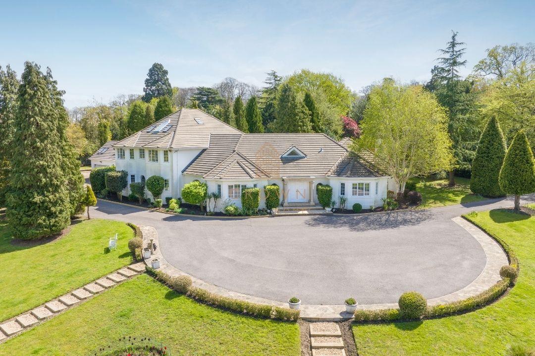 7 bedroom detached house for sale 0