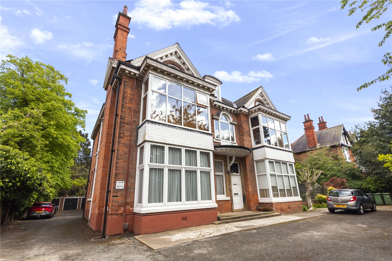 Flat 1,, 55 Bargate, Grimsby photo 2