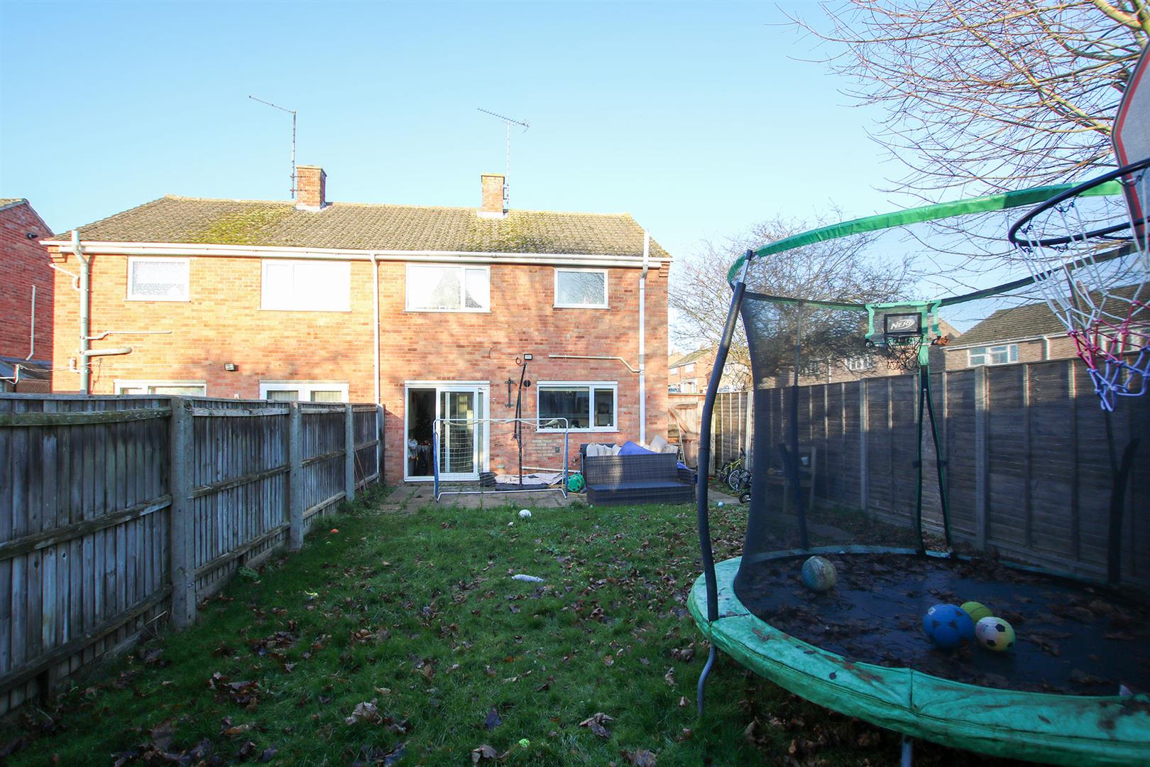 1, Whitegates, Newmarket photo 4
