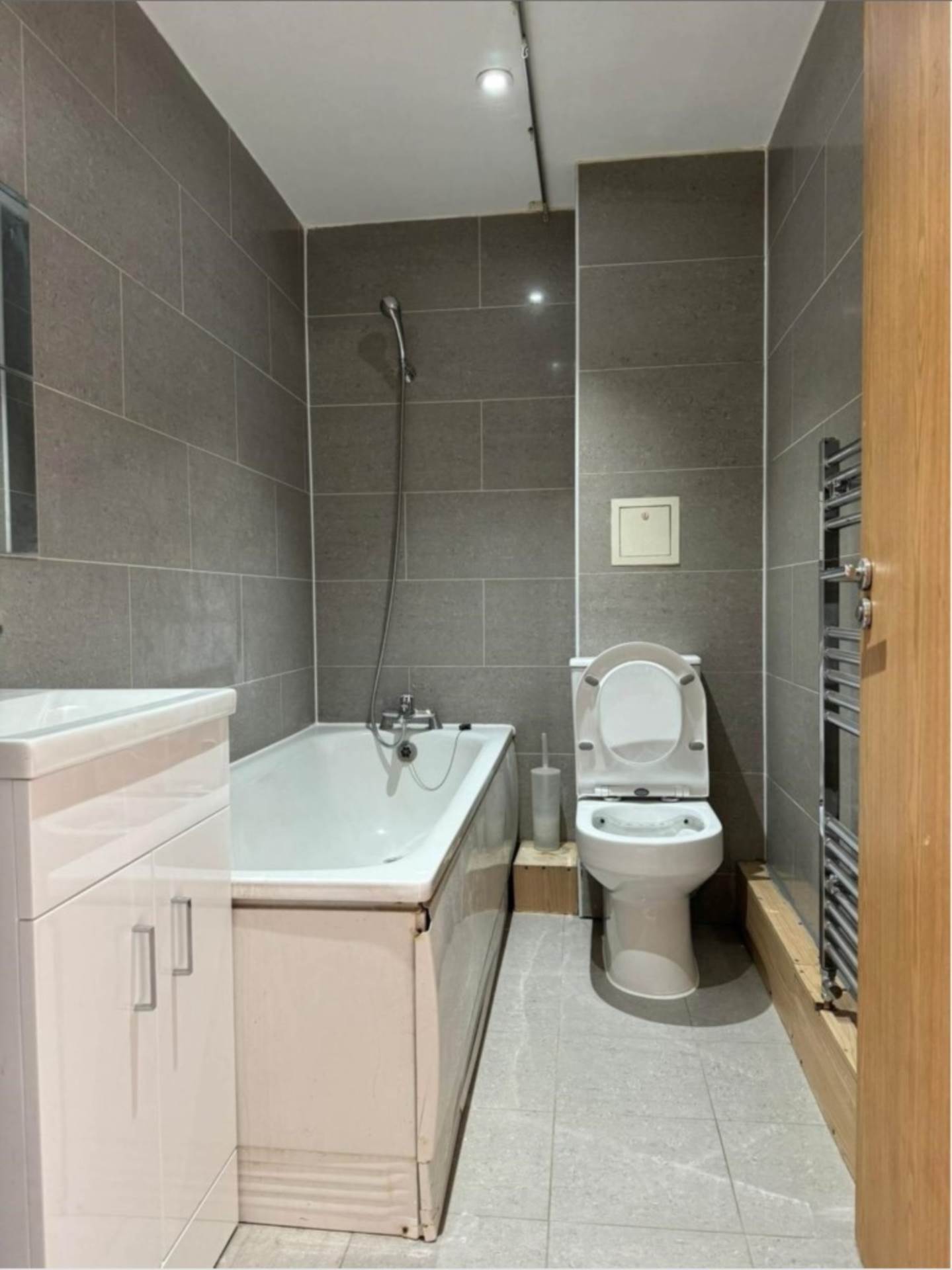 Flat 8, Goodmayes Road, Ilford photo 5