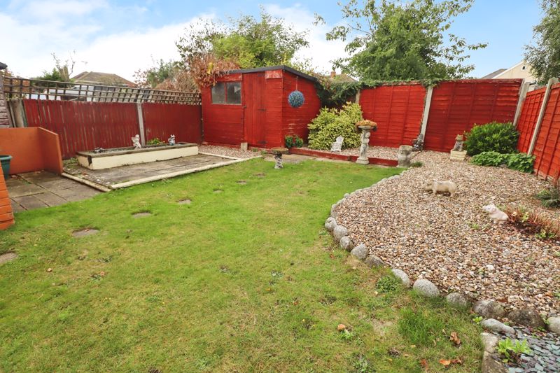 9, Elizabeth Way, Colchester photo 4