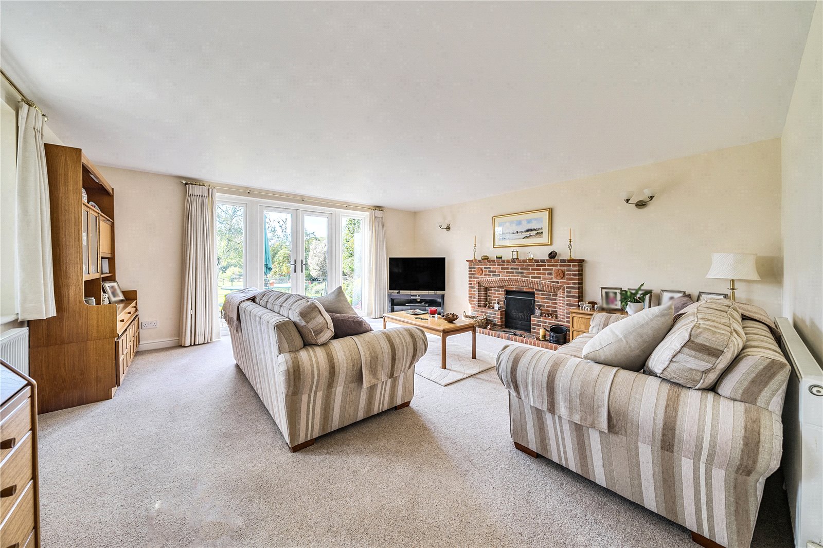 4 bedroom country house for sale 0