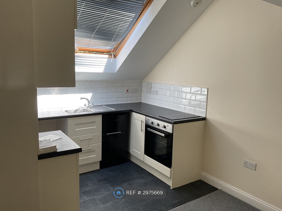 Flat, Acorn Lodge Lye Lane, St Albans photo 5