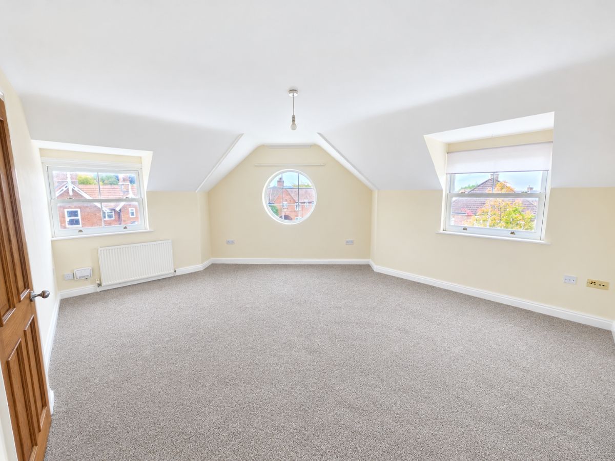 Flat 5, 103 York Road, York photo 4