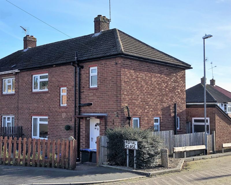 14, Elizabeth Road, Daventry photo 2