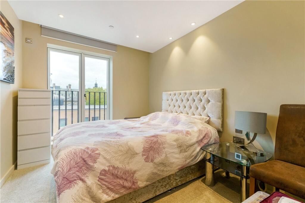 81 Ashmill Street, London photo 3
