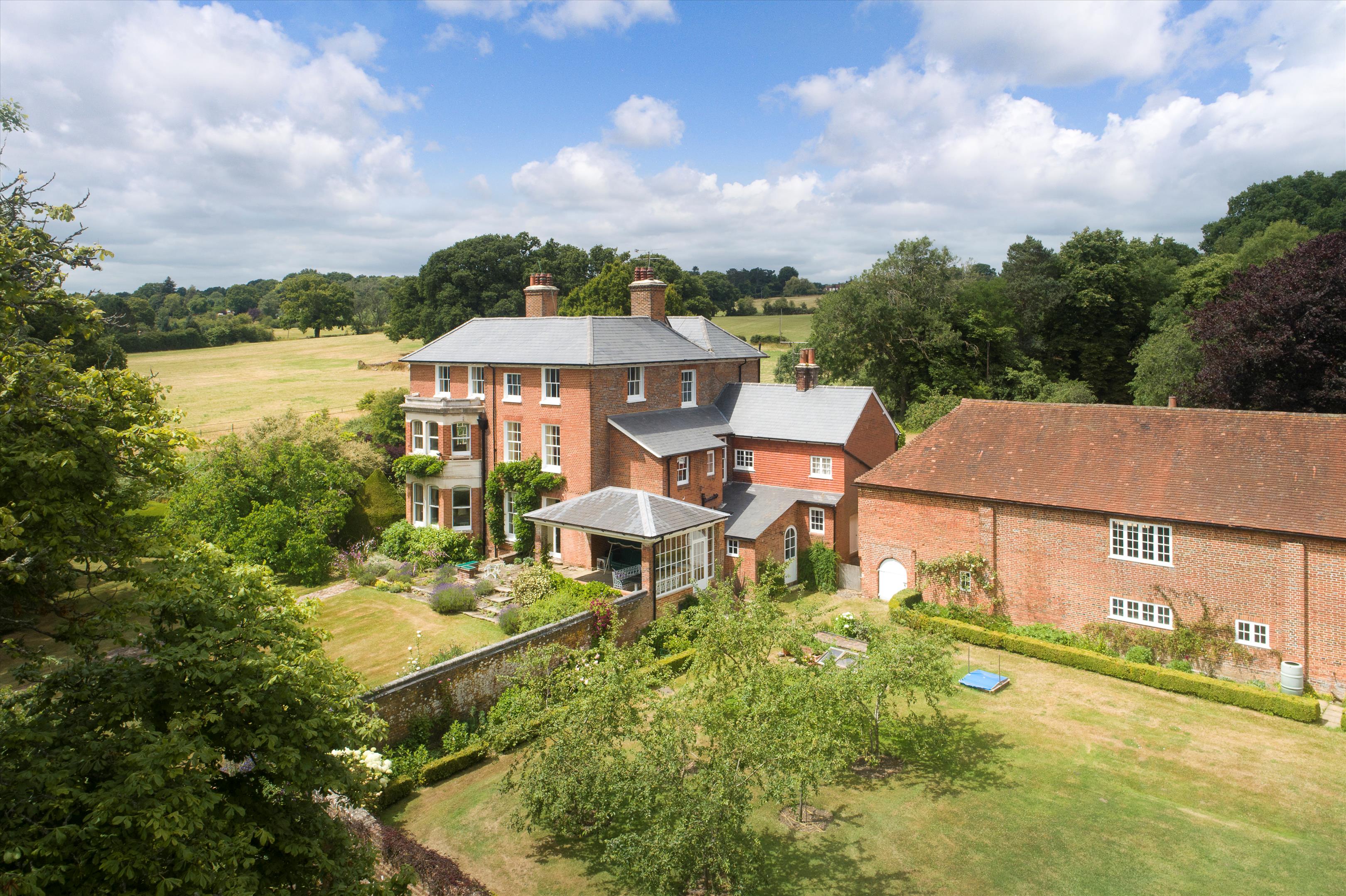 5 bedroom semi-detached house for sale in London