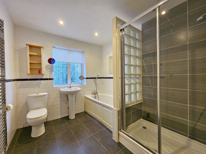 Photos of Woolsington Park South, Woolsington, Newcastle Upon Tyne NE13