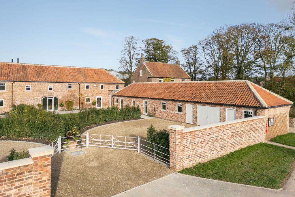 4-bed house on East Barn, Malton, £775,000