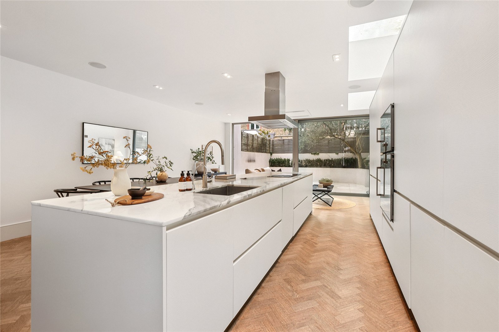 6 bedroom terraced house for sale 0