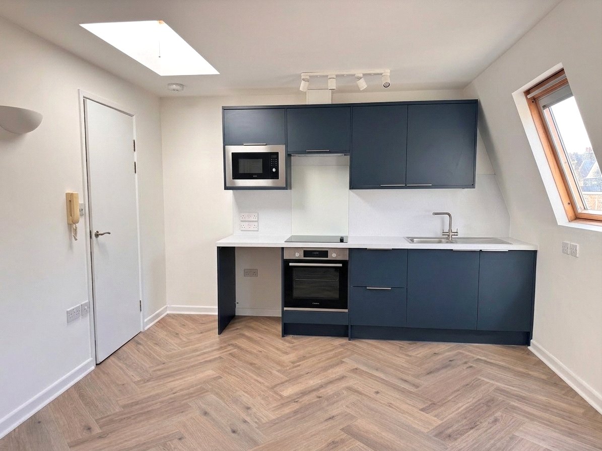 Third Floor Flat, 14, City Road, Bristol, City of photo 4
