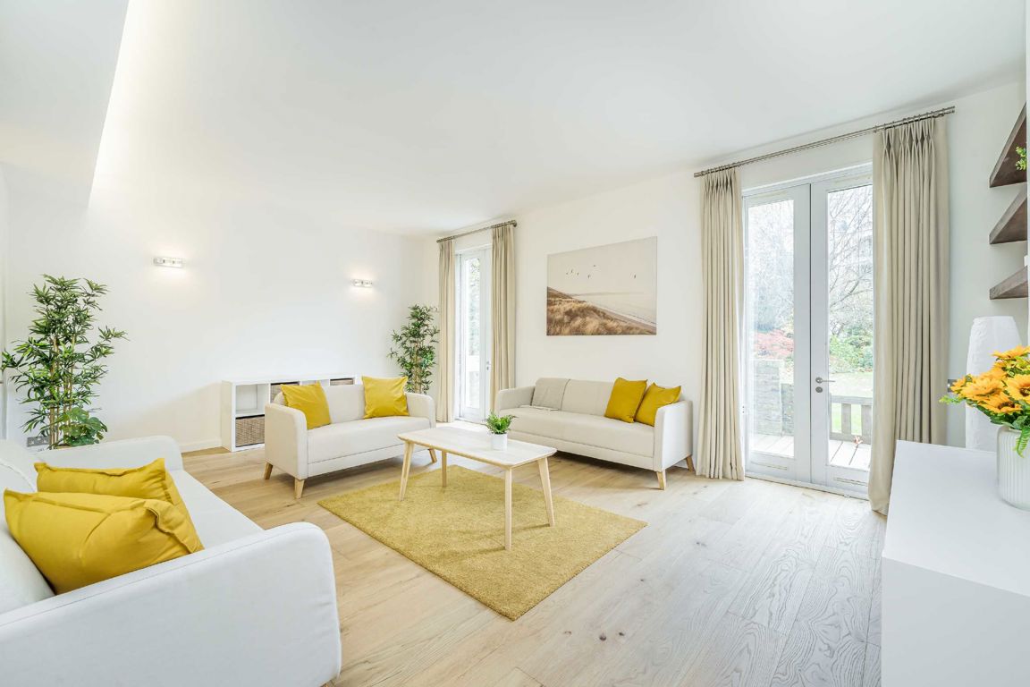 3 bedroom flat for sale 0