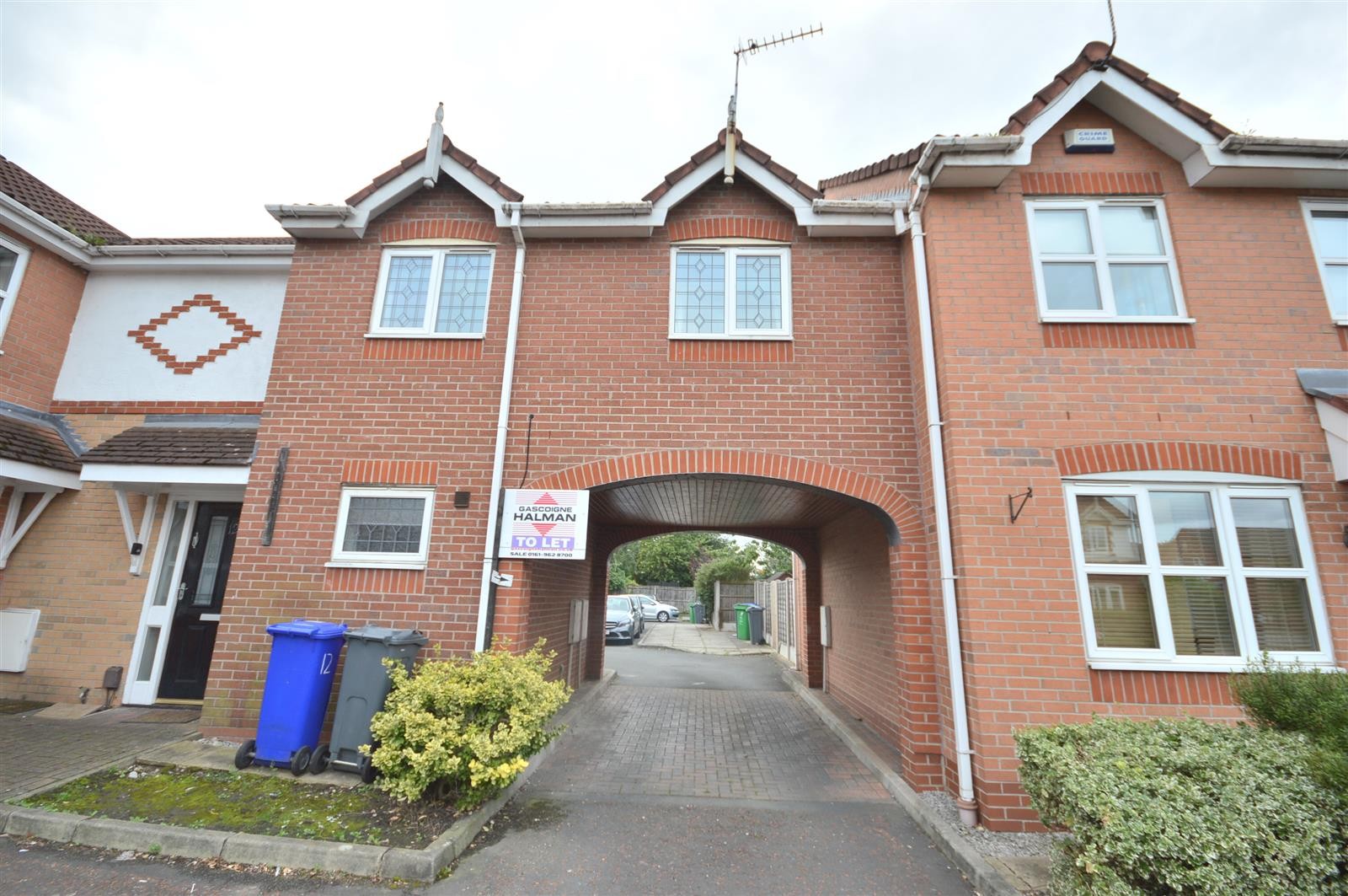 Dowland Close, Manchester photo 5
