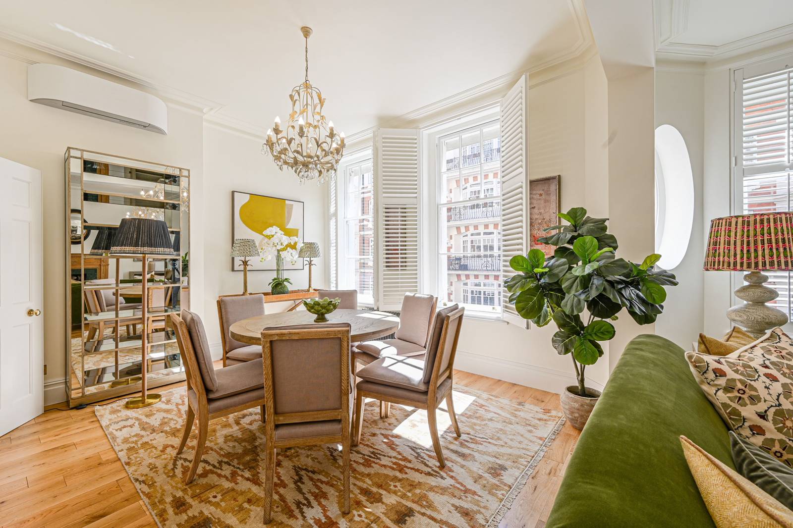 3 bedroom flat for sale 0