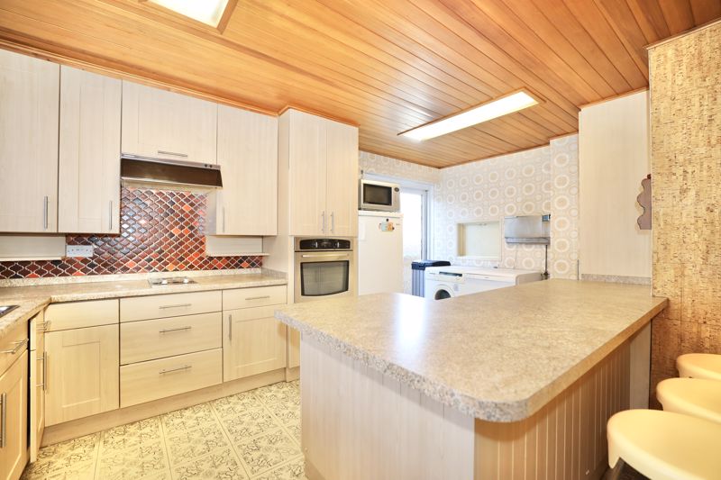 5 bedroom detached house for sale 0