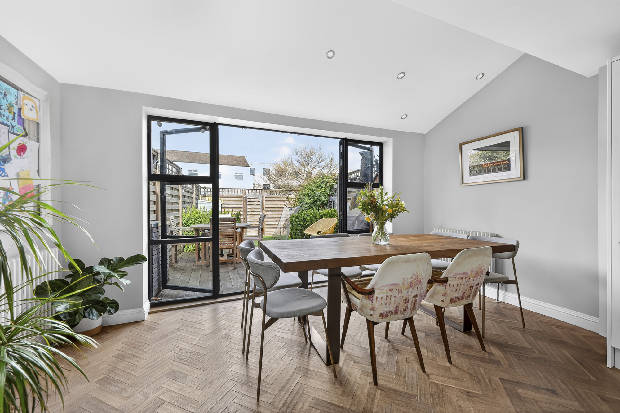 4 bedroom detached house for sale in Epsom