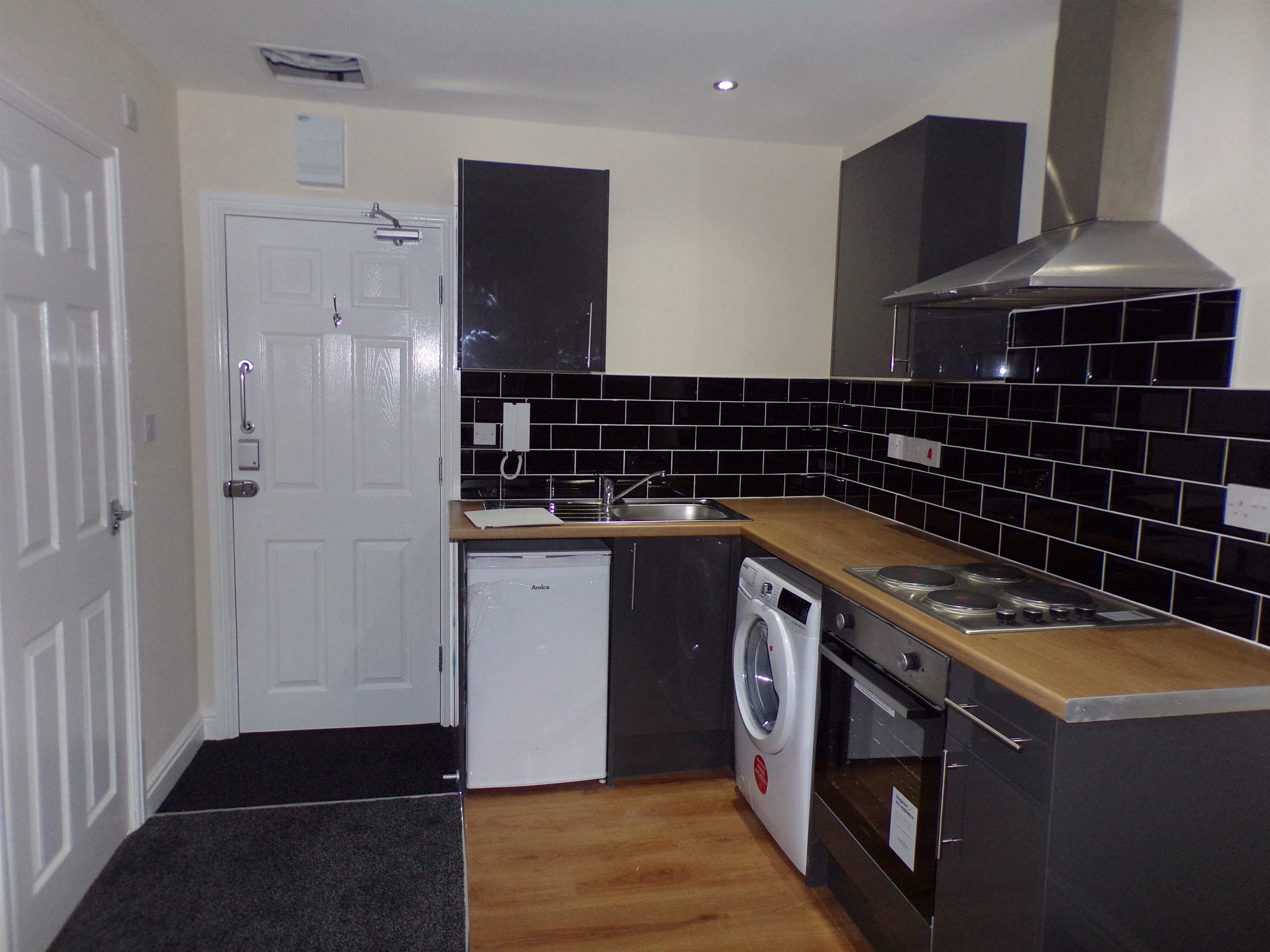 1 Bedrooms Flat to rent in Bradshawgate, Bolton BL1