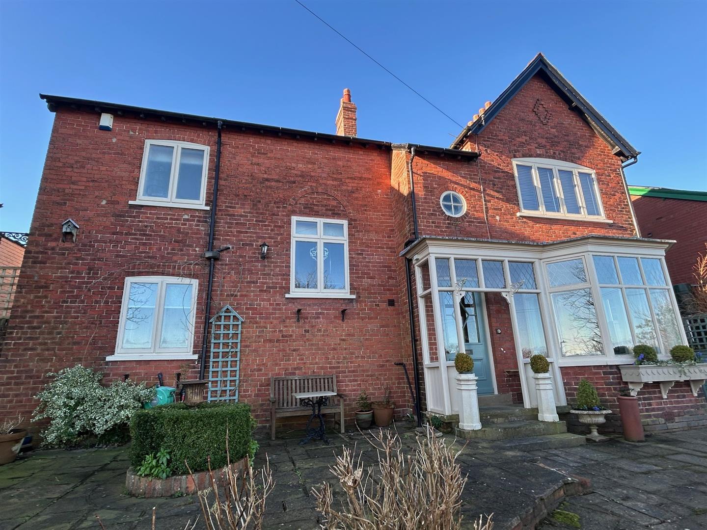 4-bed detached on 18, Alexandra Park, Scarborough, £450,000